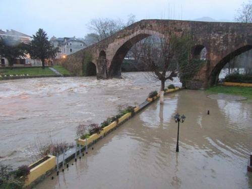 cangas de onis riada